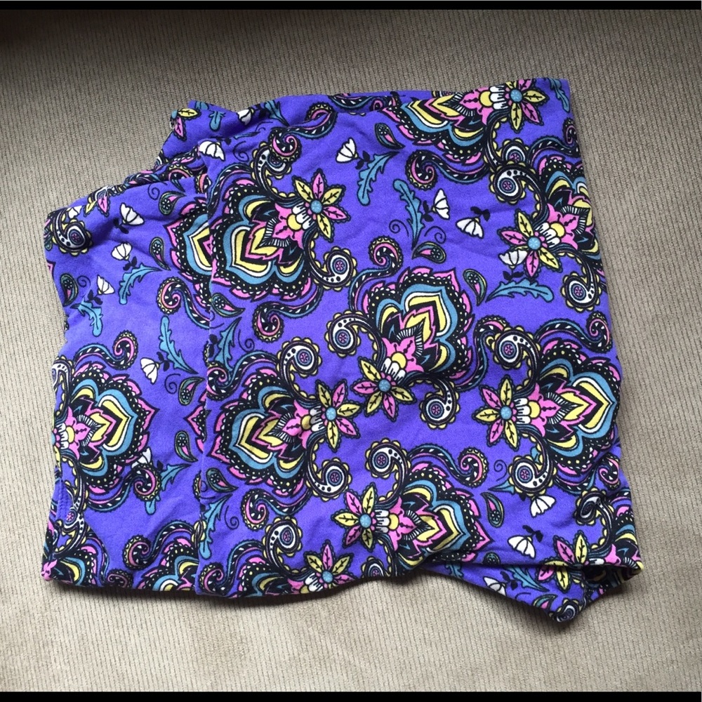 Beautiful TC Lularoe leggings